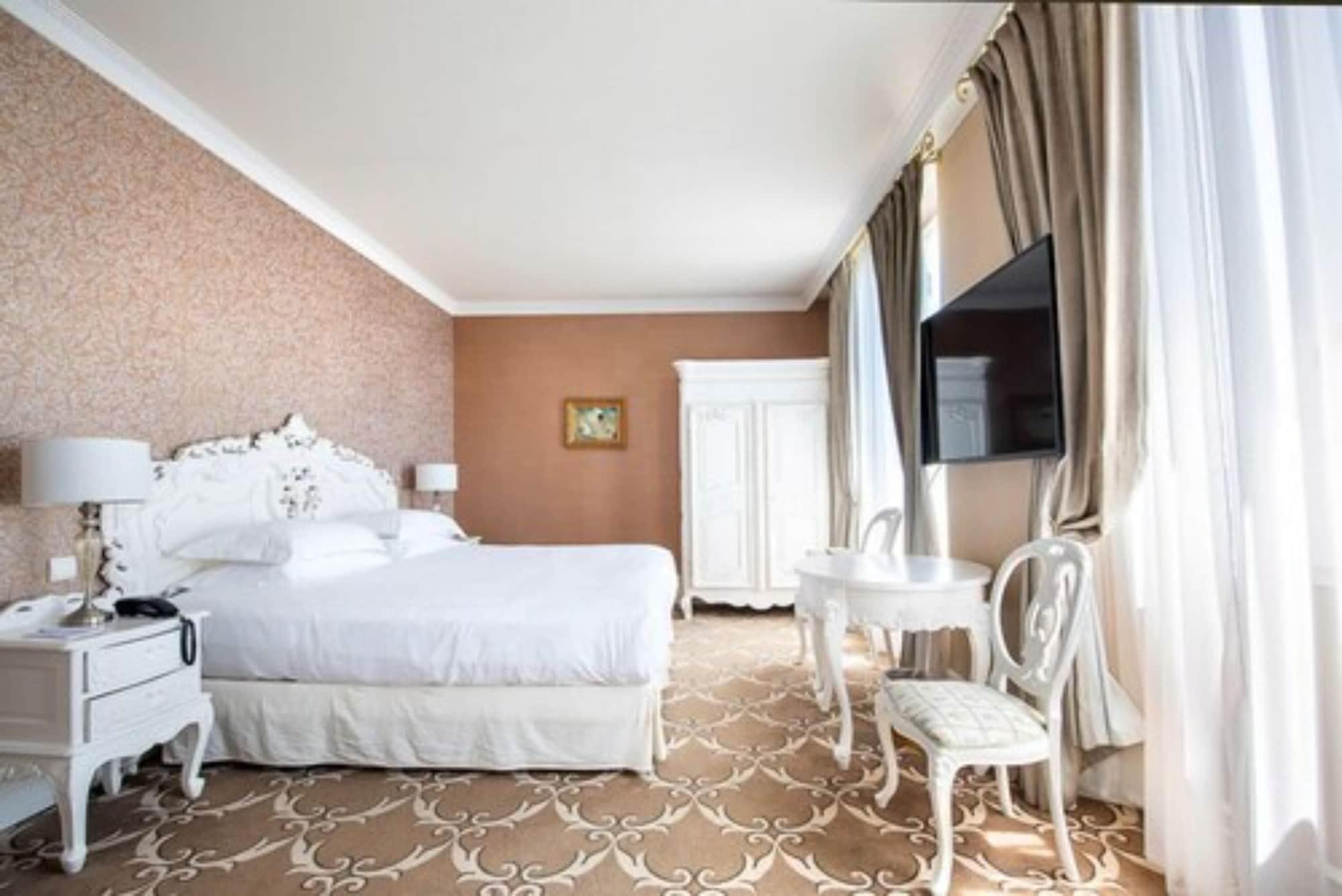 Hotel Chateau De La Tour Cannes Kültér fotó