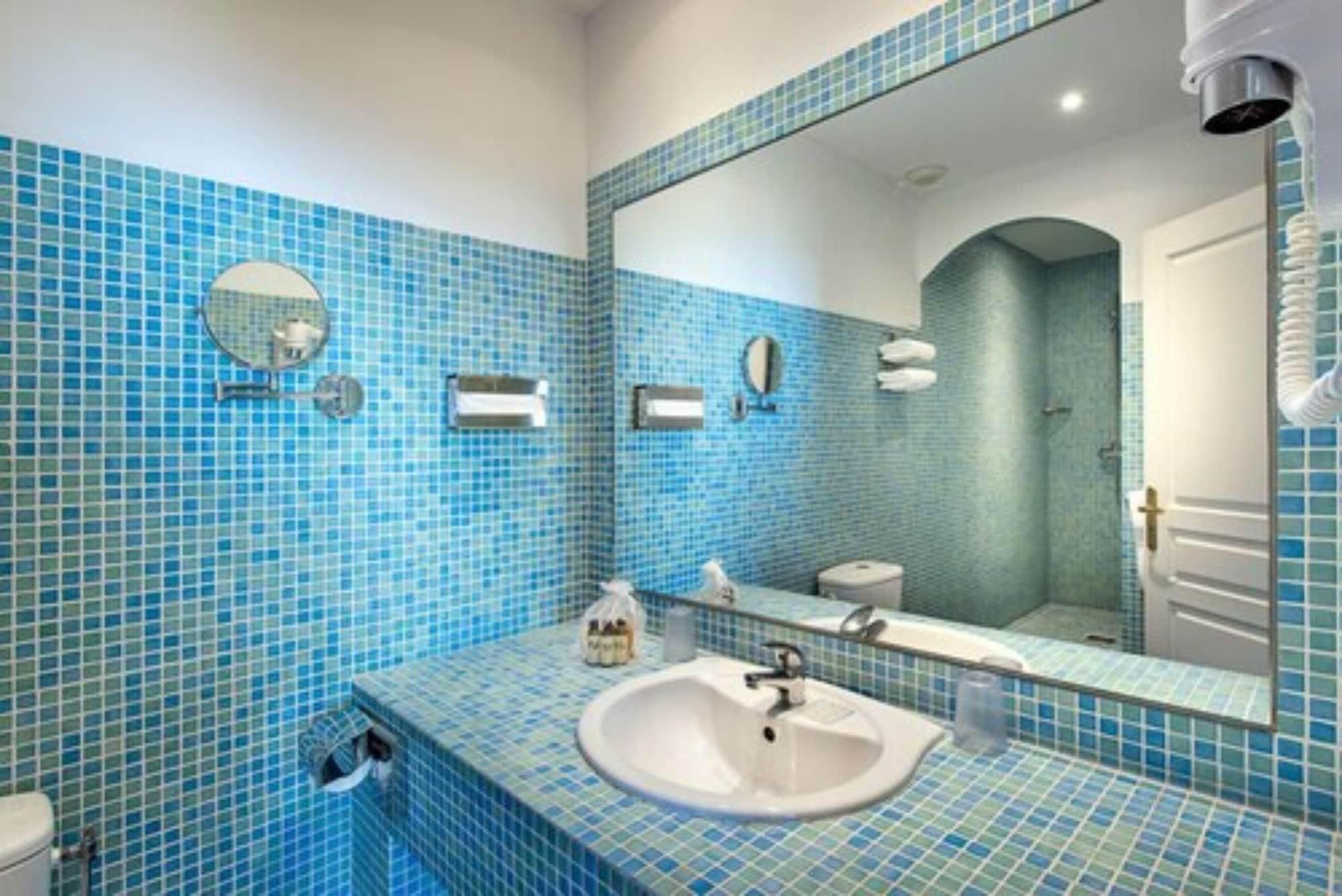 Hotel Chateau De La Tour Cannes Kültér fotó